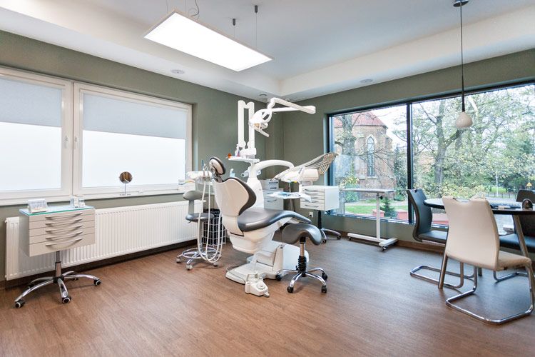 Implantology office